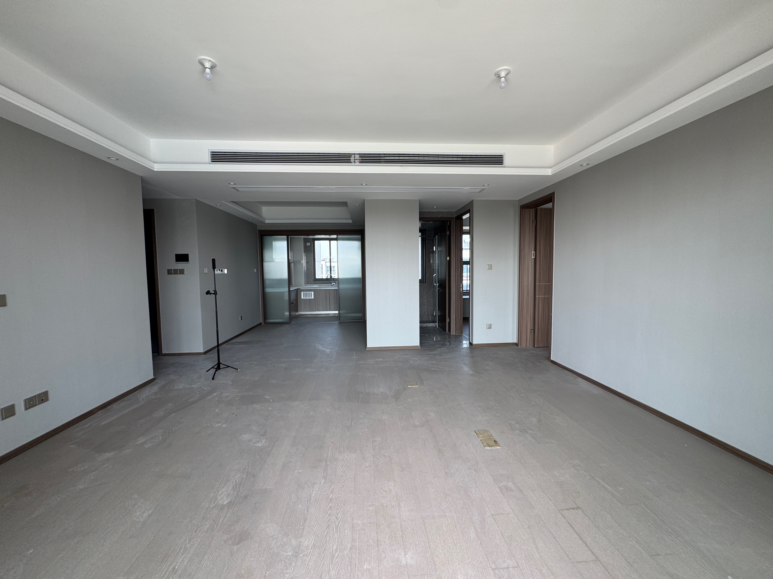 长泰滨河国际 3室2厅2卫 127.77m²