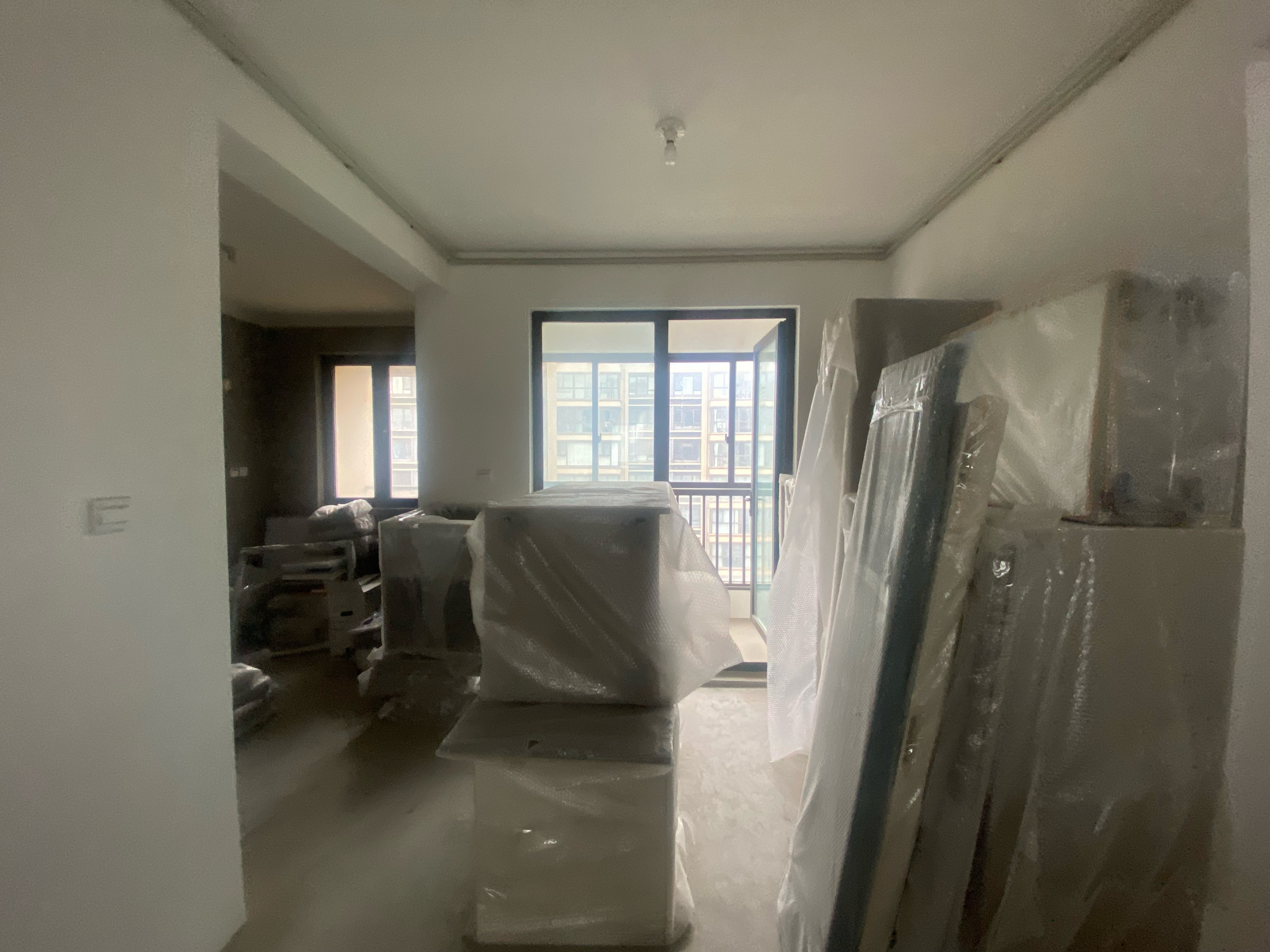 万濠山庄 3室2厅2卫 143m&sup2;