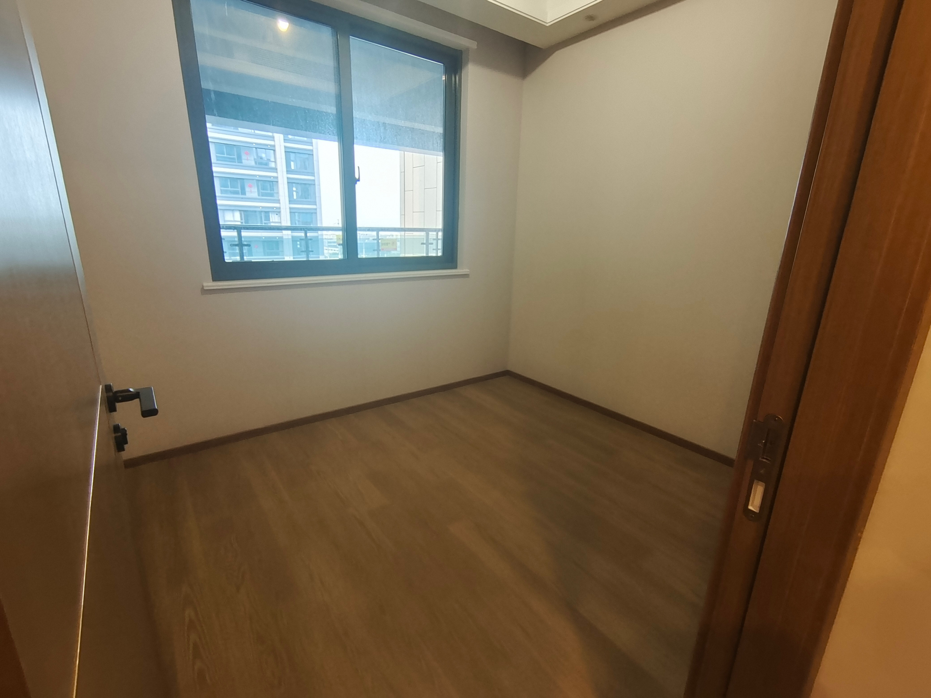 炜赋龙腾华府 3室2厅1卫 103m&sup2;