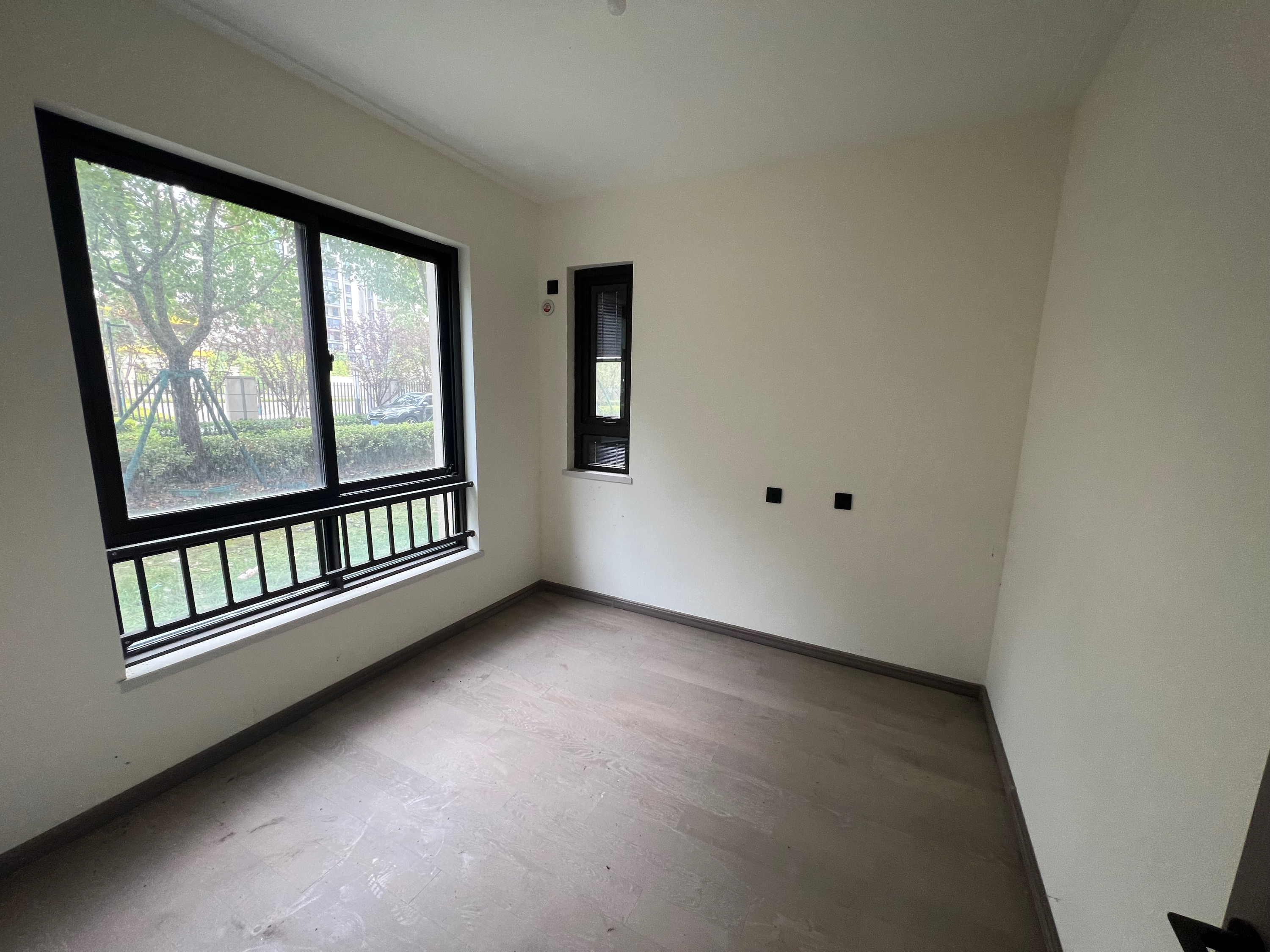 湖山源著 2室2厅2卫 98m&sup2;