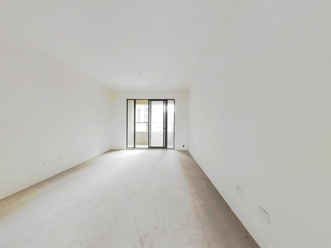 罗福宫 3室2厅1卫 121.56m&sup2;