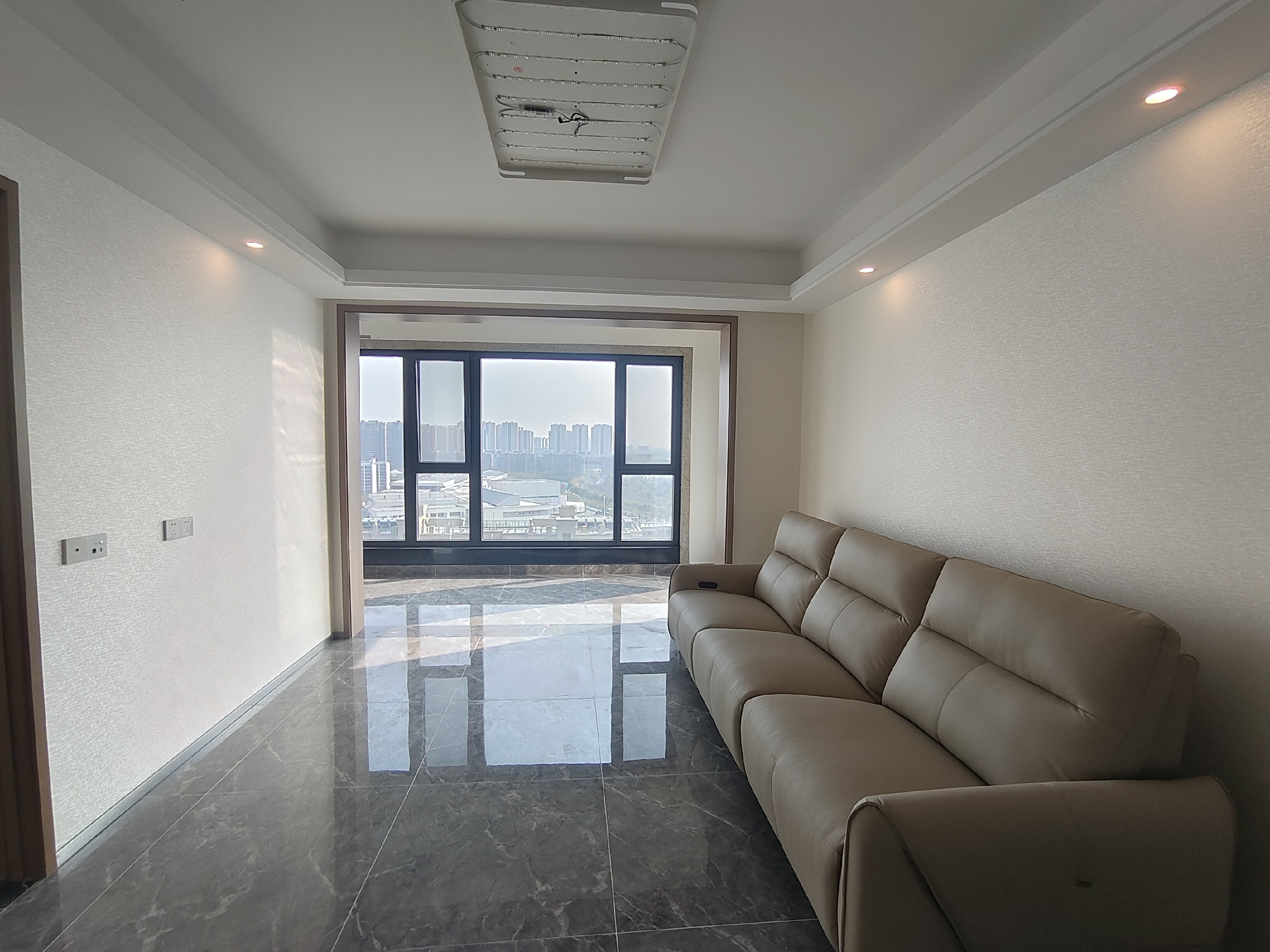 远创宸樾 4室2厅2卫 122.66m&sup2;