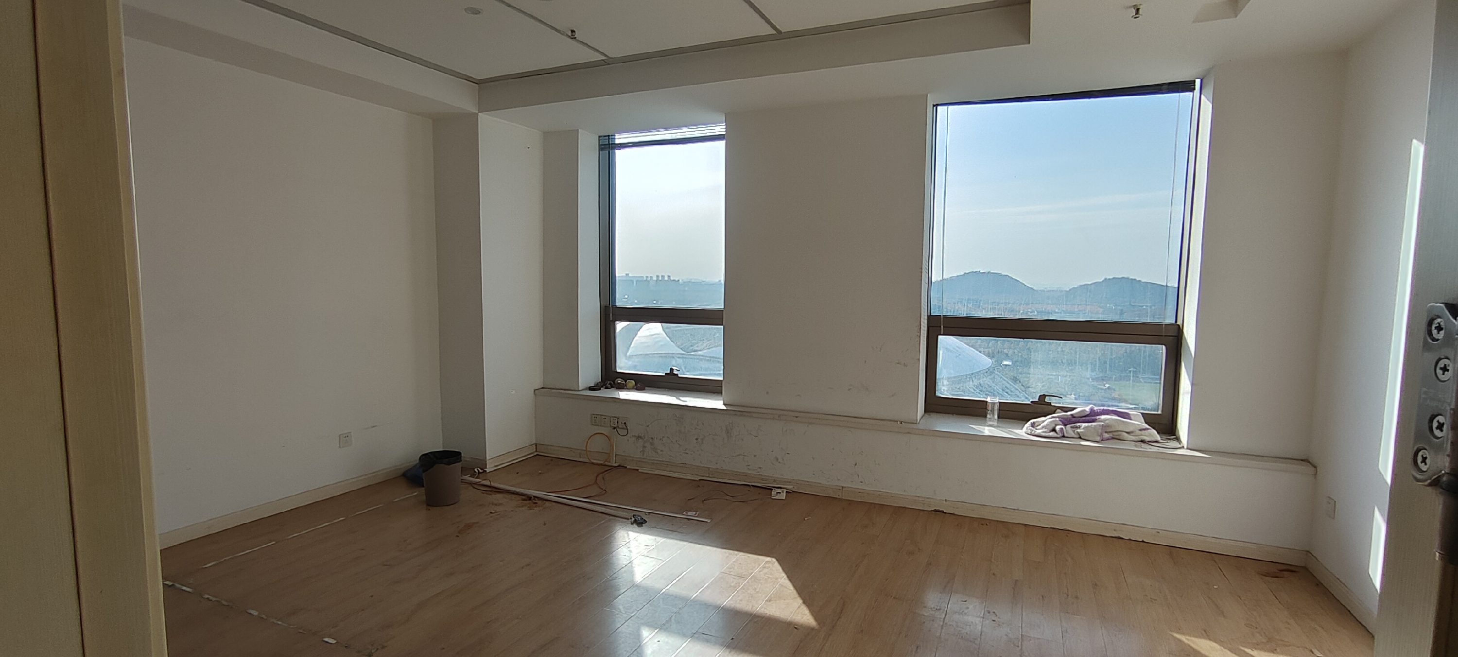 中南世纪城 1室1厅1卫 108m&sup2;