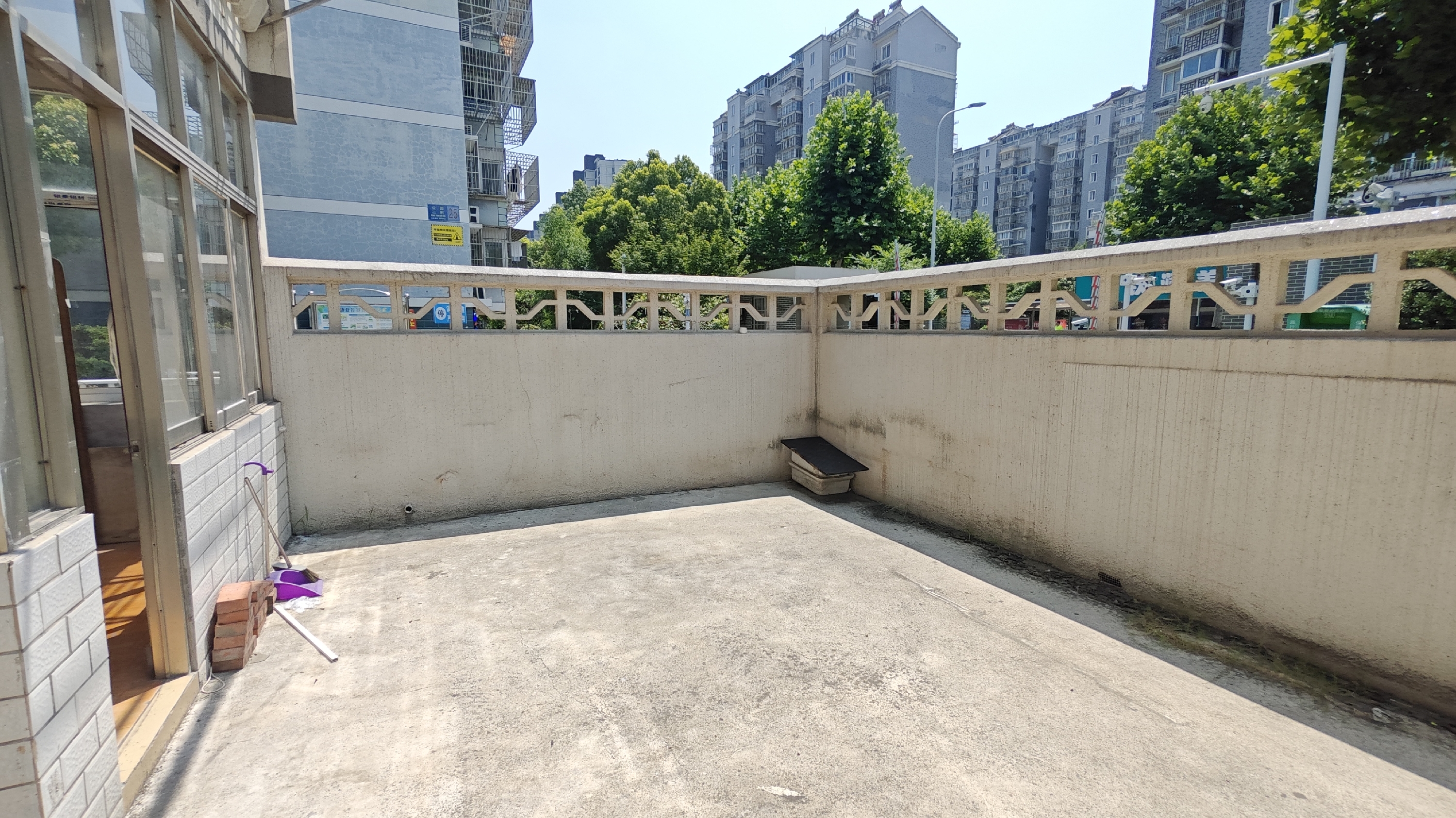 公园二村 2室1厅1卫 60m&sup2;