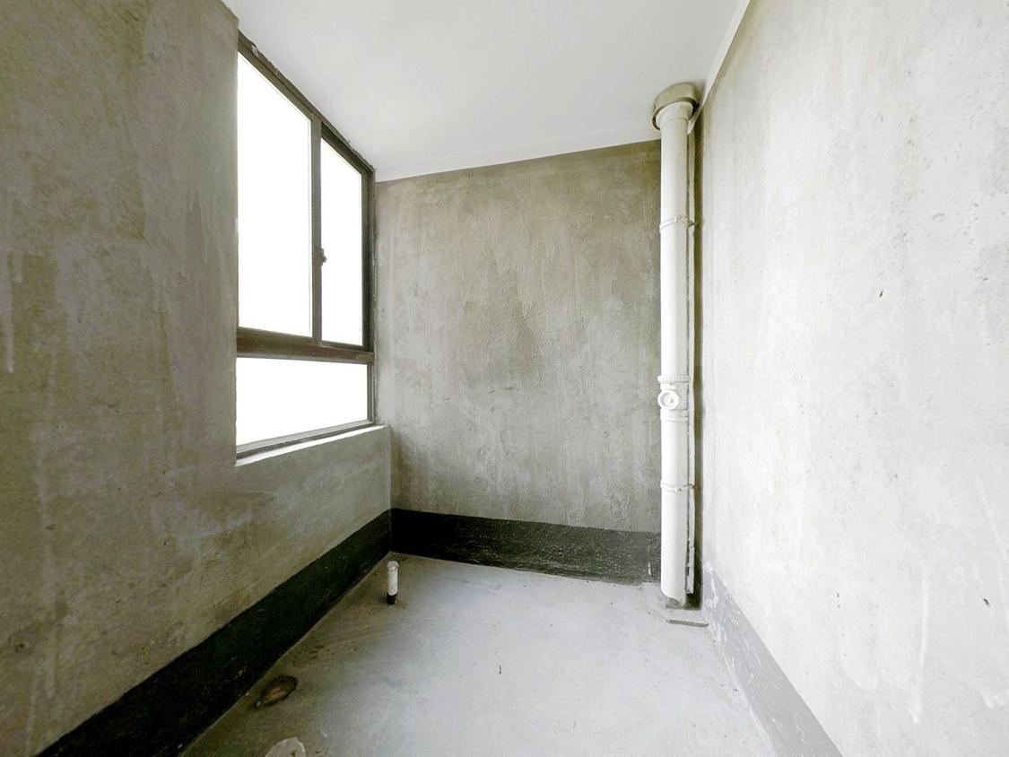 仁和景苑 3室2厅1卫 103m&sup2;