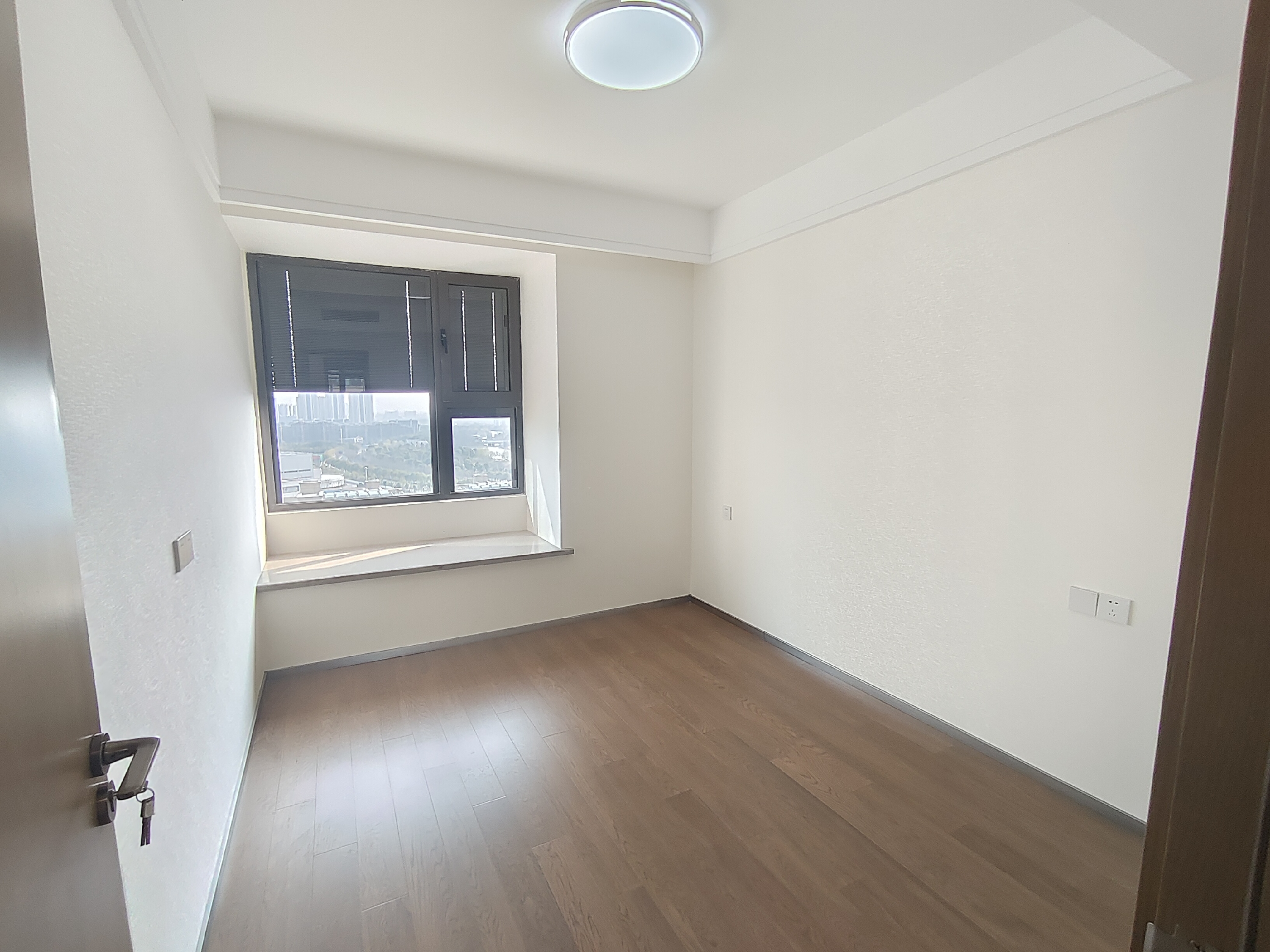 远创宸樾 4室2厅2卫 122.66m&sup2;
