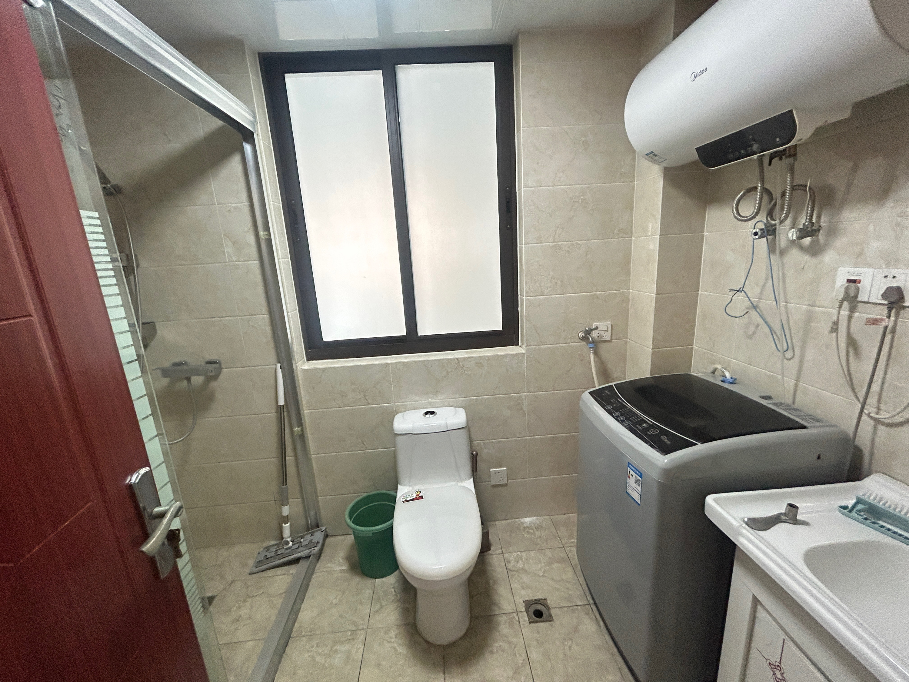 皇家花园北区 3室2厅1卫 97m&sup2;