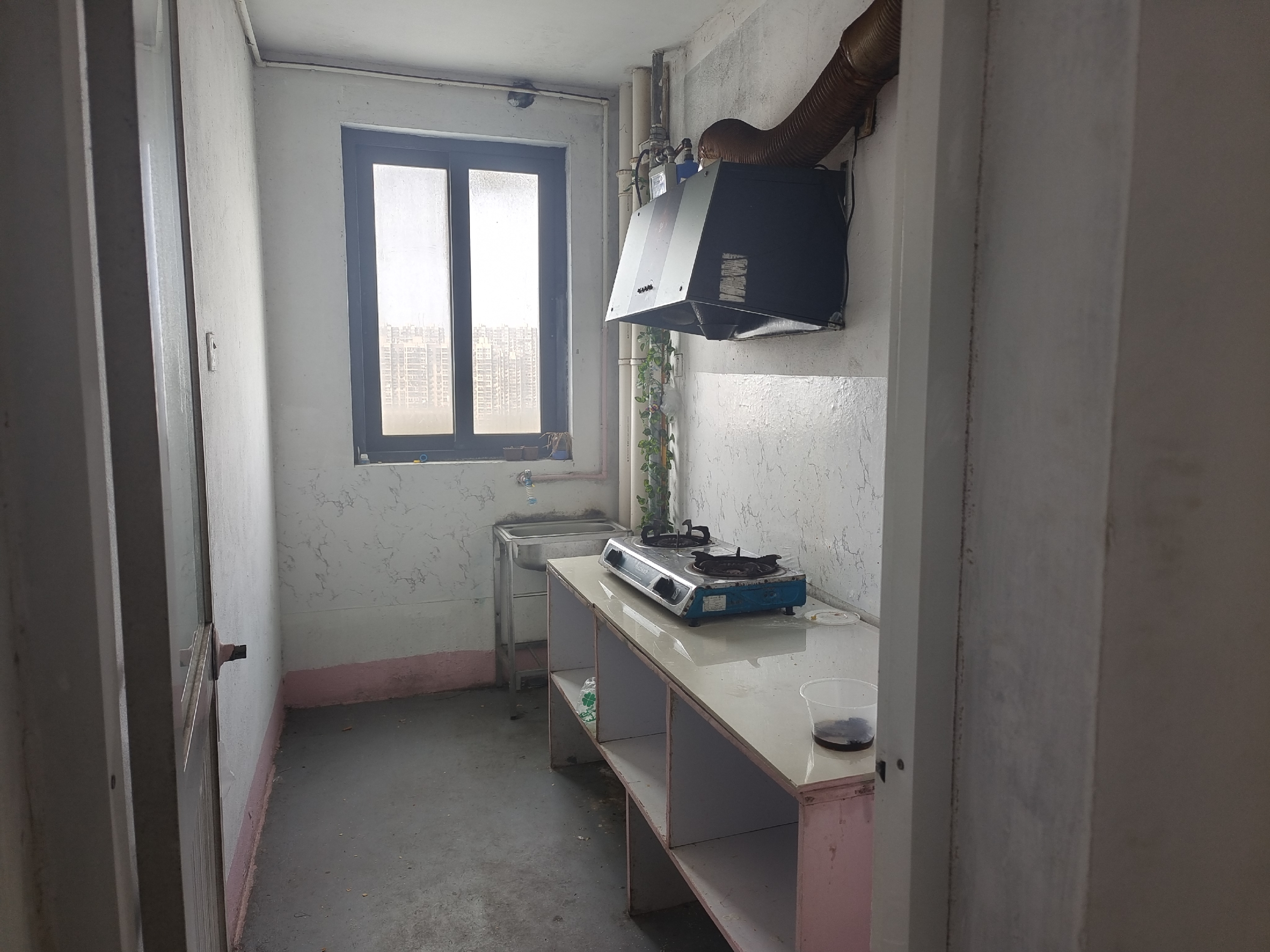 高迪晶城 2室2厅1卫 93m&sup2;