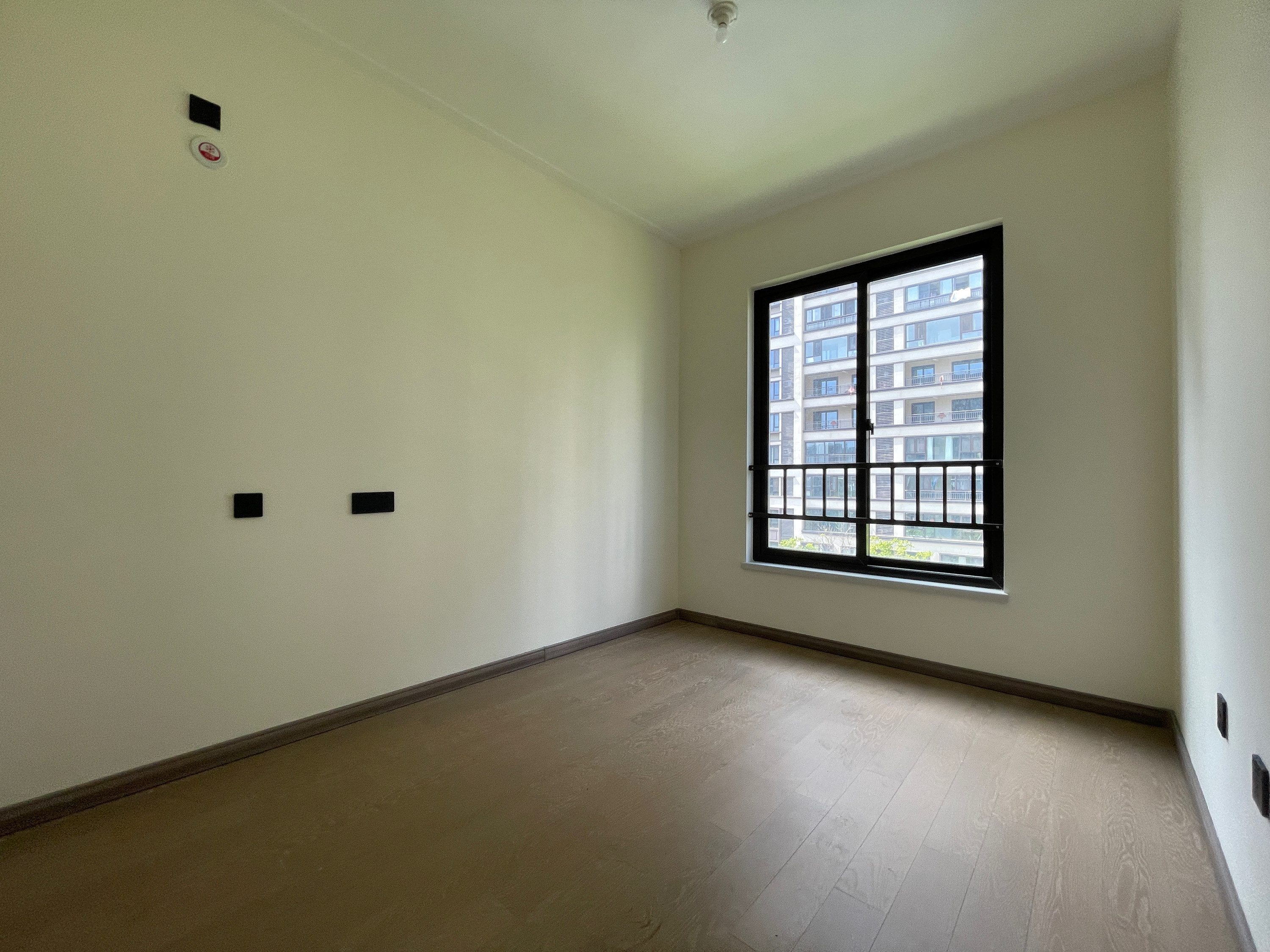 湖山源著 3室2厅2卫 127m&sup2;