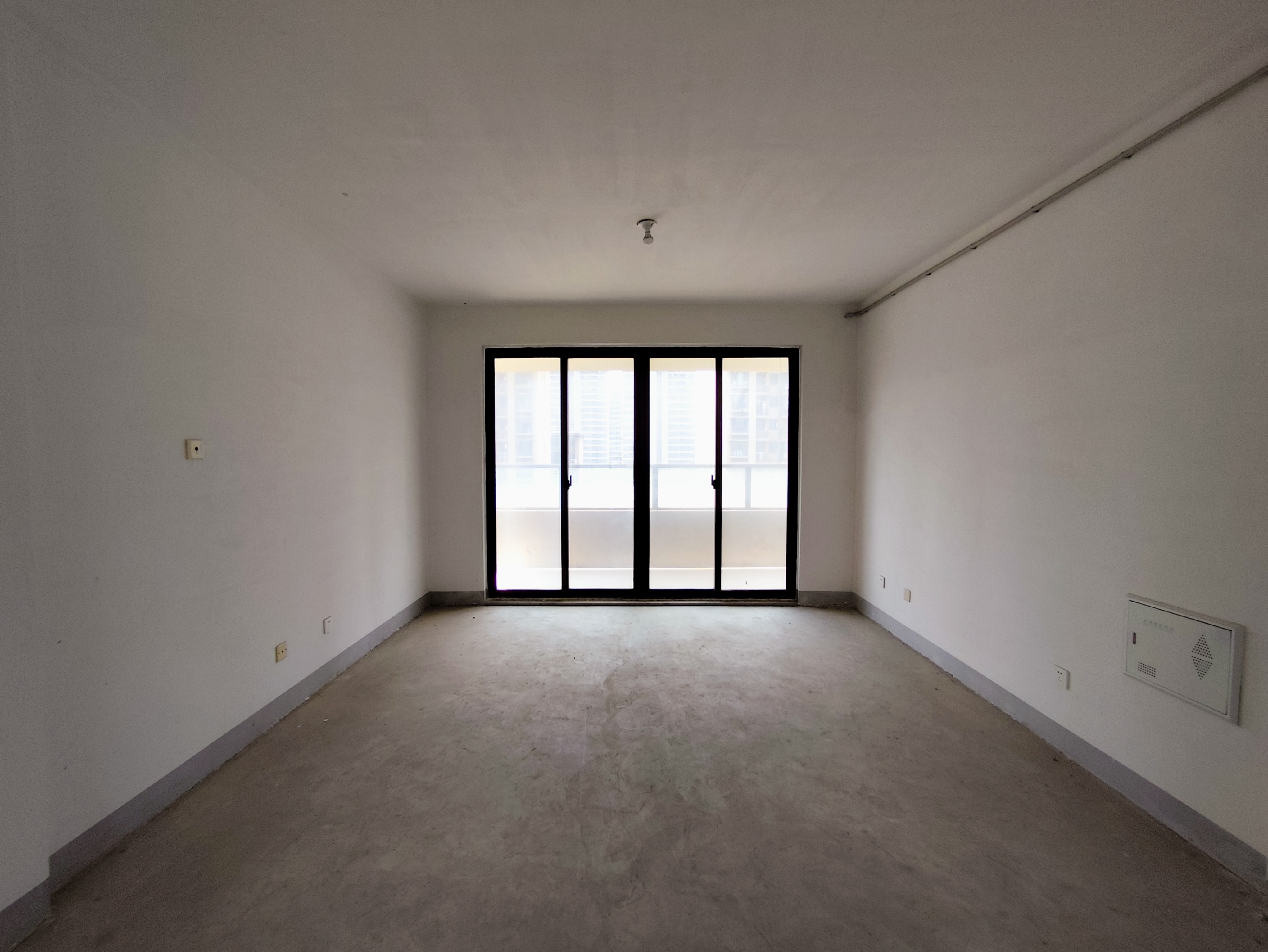 国城璟府 3室2厅2卫 143m²