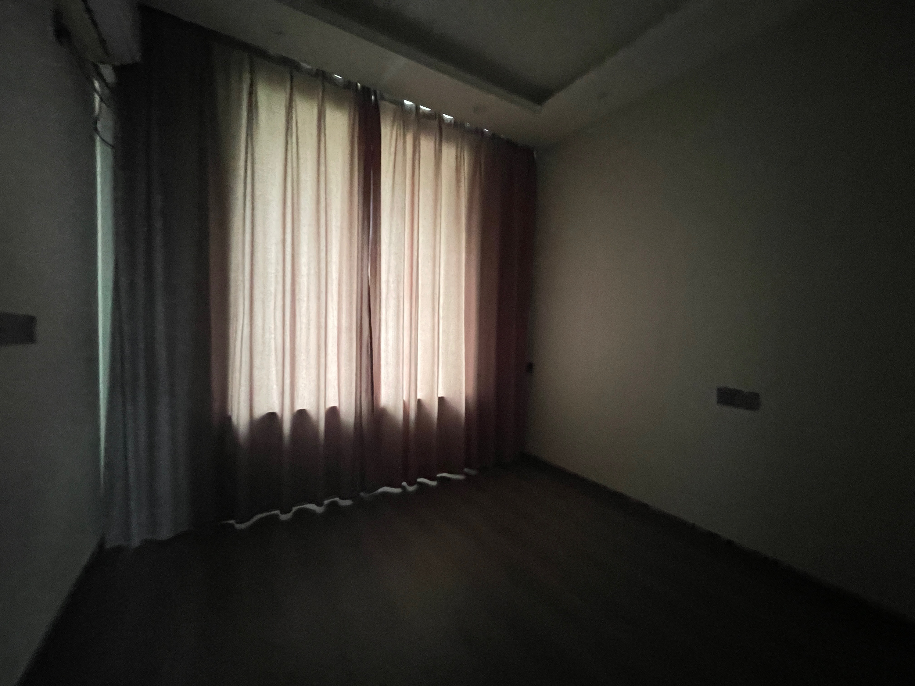 天霞苑 3室2厅1卫 108m&sup2;