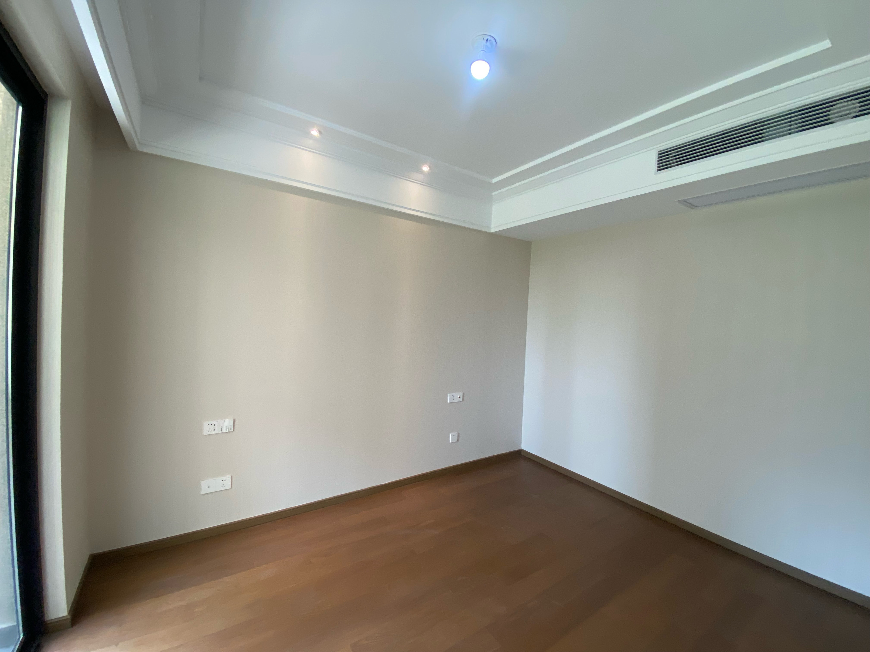 绿城沁园 3室2厅2卫 132.56m&sup2;