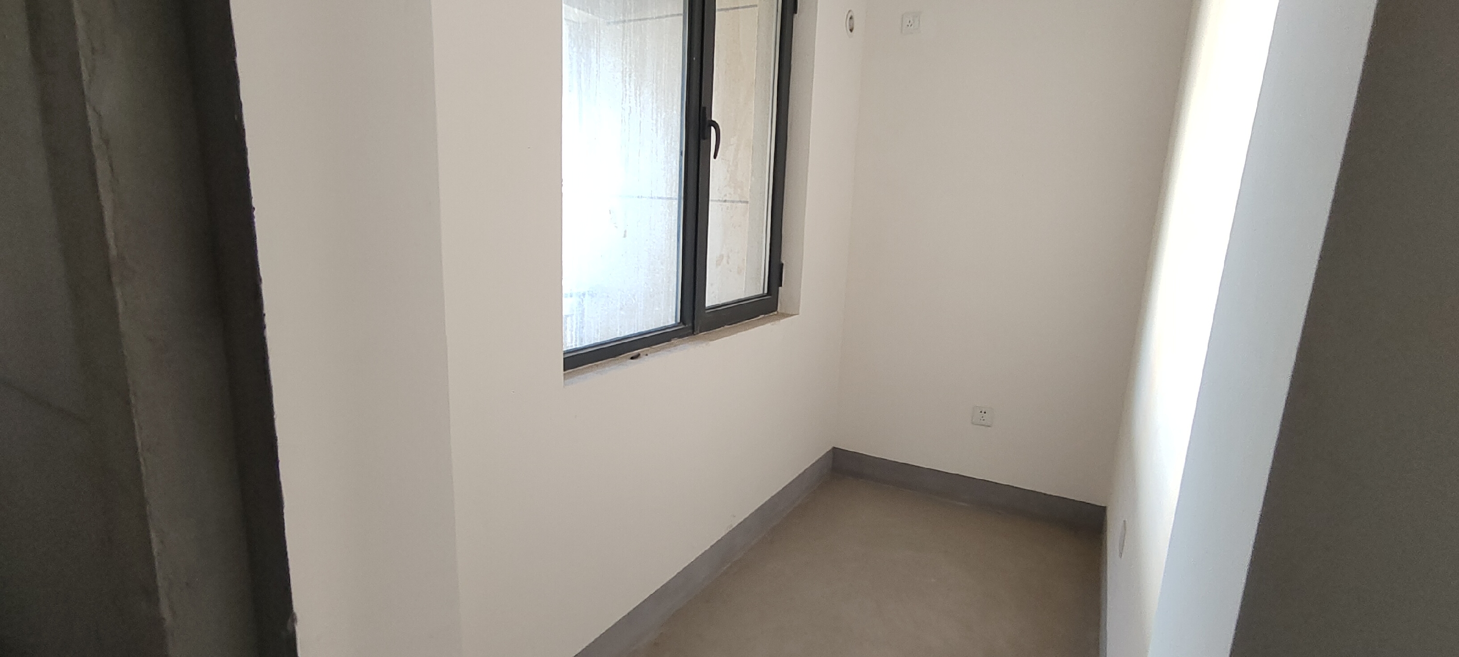 翠园 3室2厅2卫 106m&sup2;