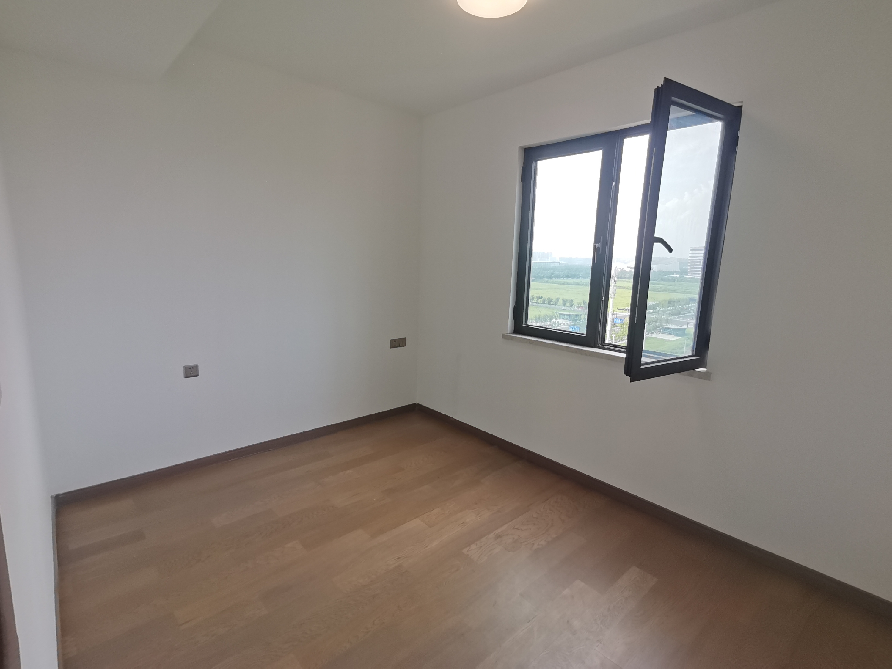 中海上东区 3室2厅2卫 127m&sup2;