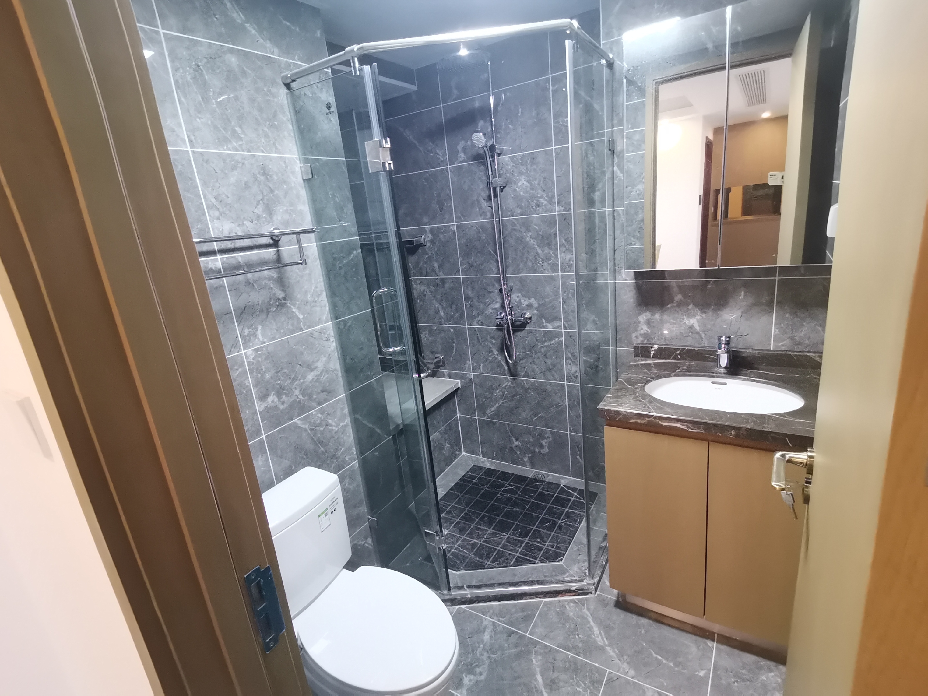 远创宸樾 3室2厅1卫 95m&sup2;