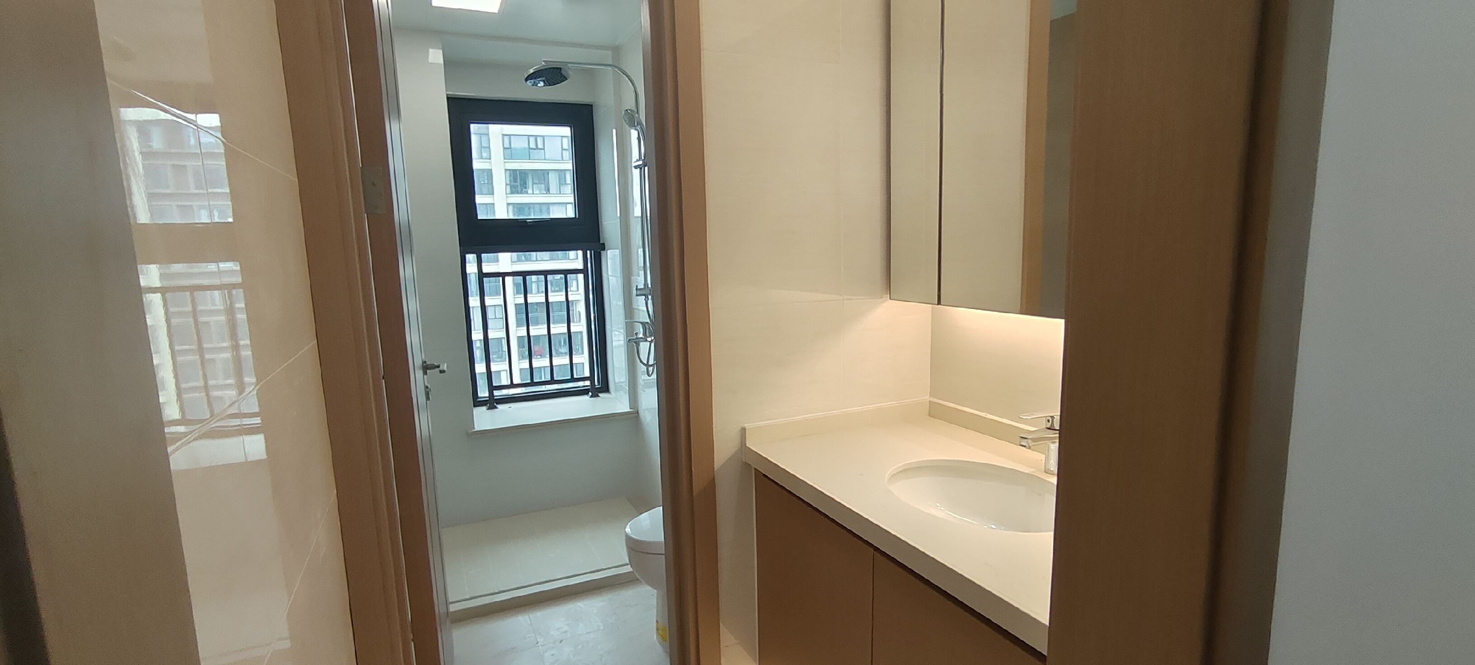 春风南岸东园 4室2厅2卫 141m&sup2;