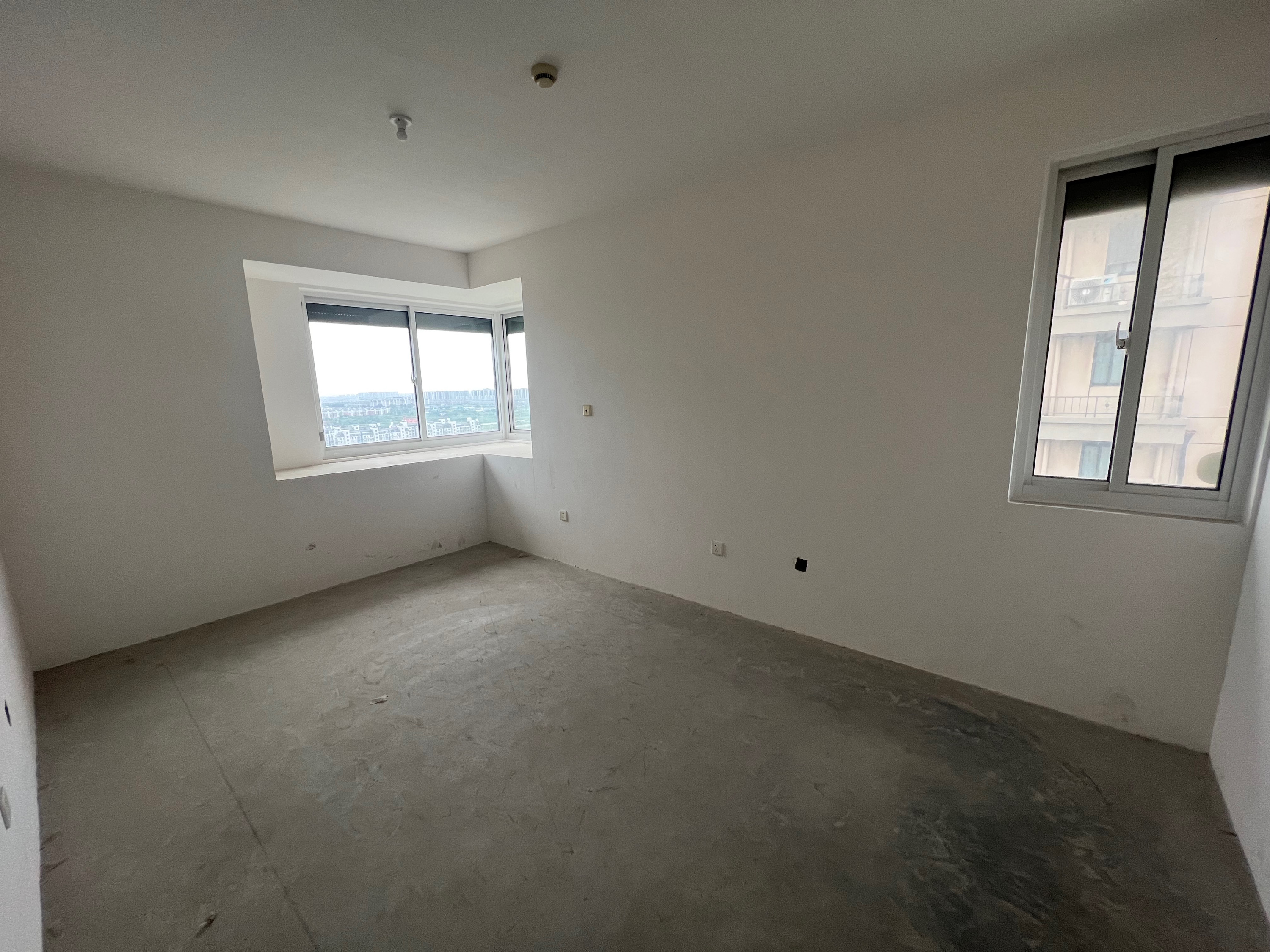 湖滨华庭 3室2厅2卫 120.00m&sup2;