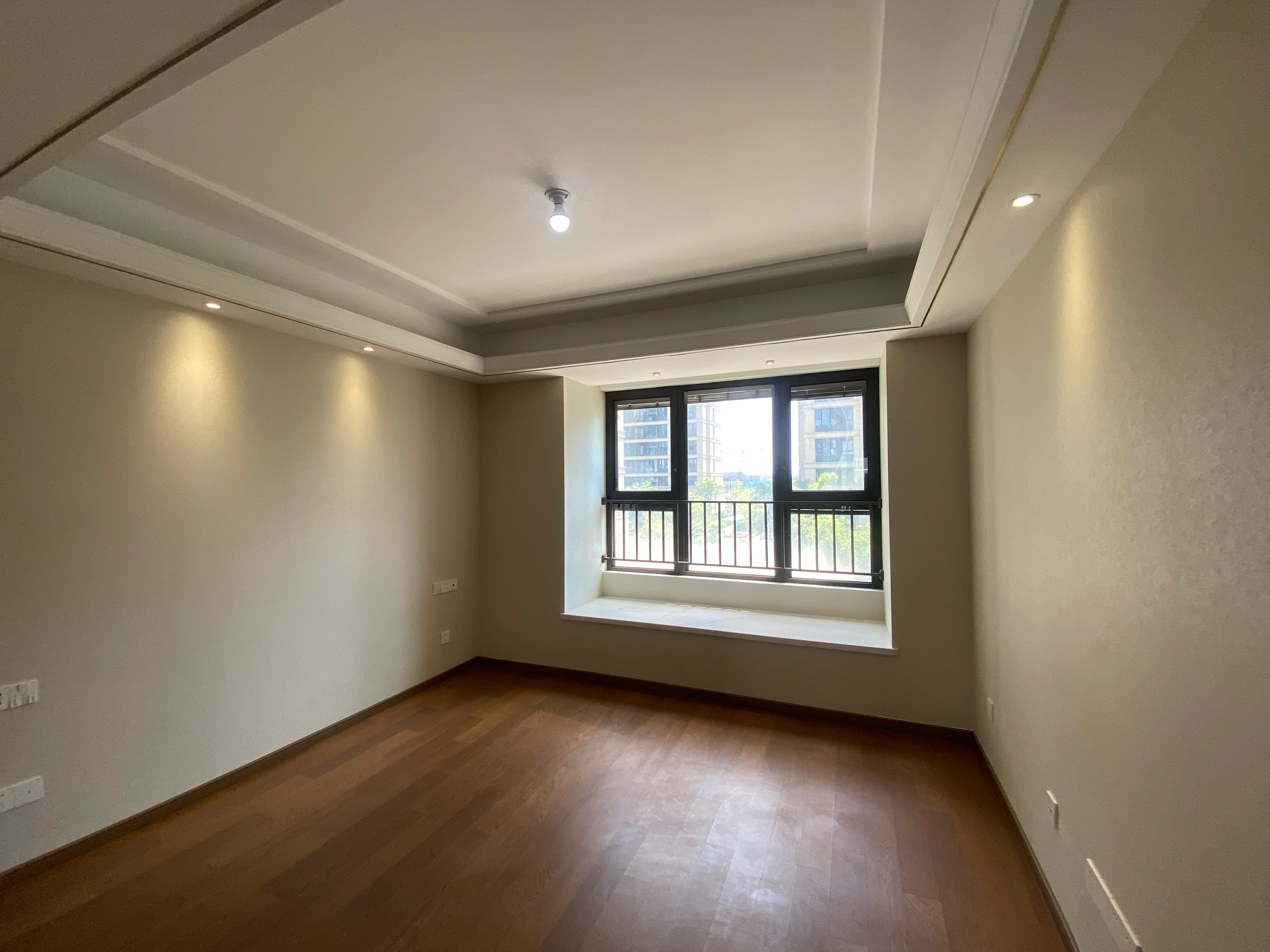 绿城沁园 3室2厅2卫 132.56m&sup2;