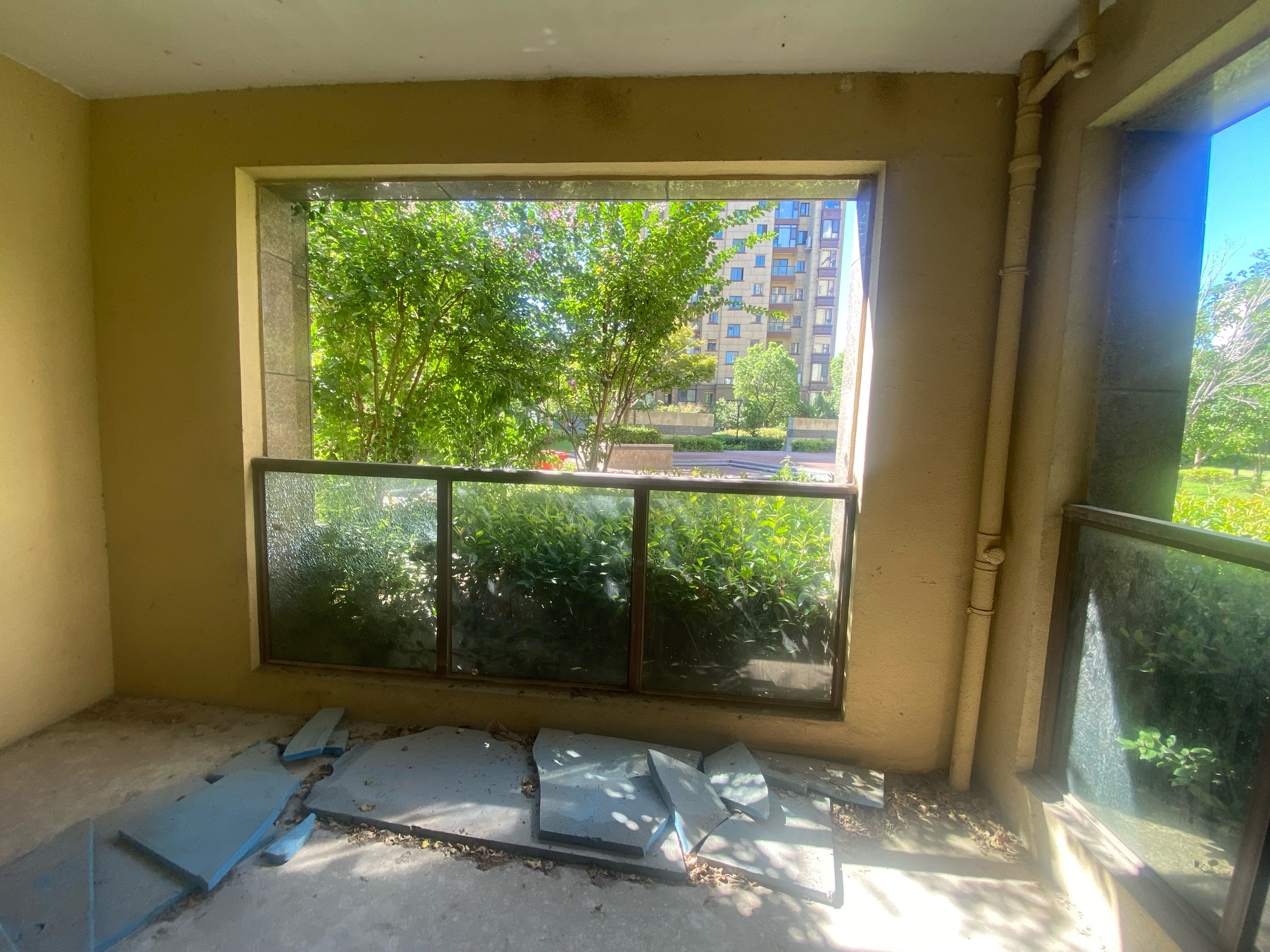 南通1912 3室2厅2卫 298.00m²