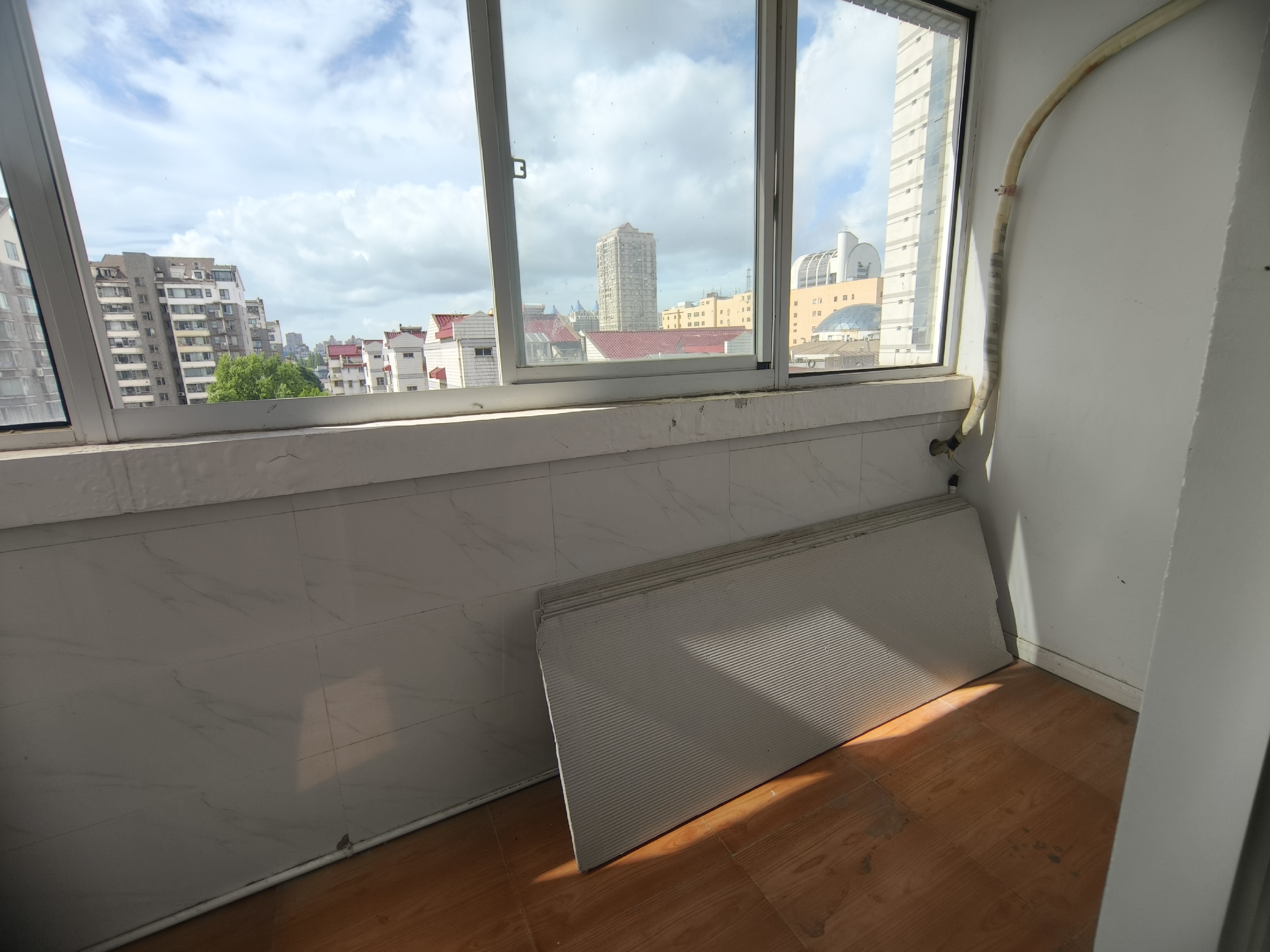 人民中路92号 2室1厅1卫 80m&sup2;