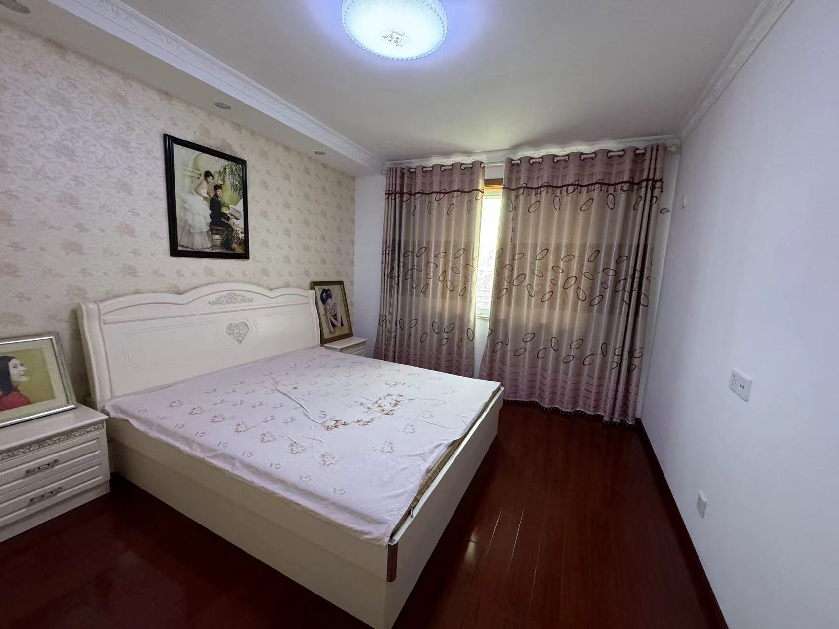 新港花苑 2室2厅1卫 98m&sup2;