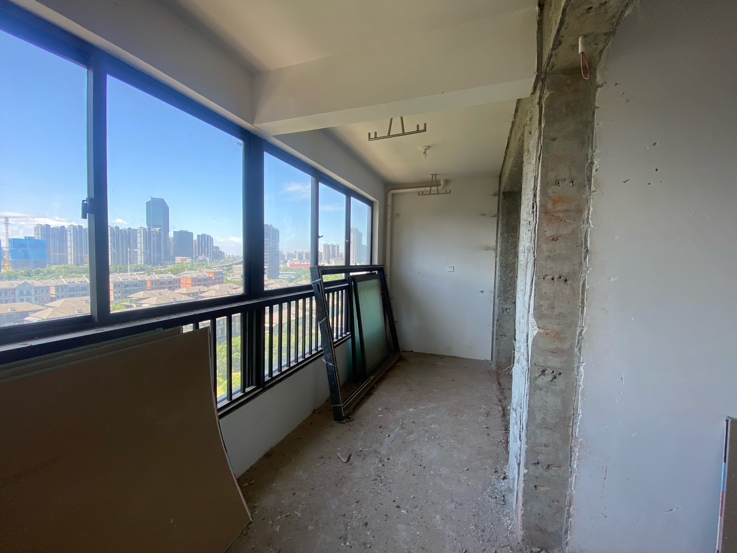 万濠山庄 3室2厅2卫 143.66m²
