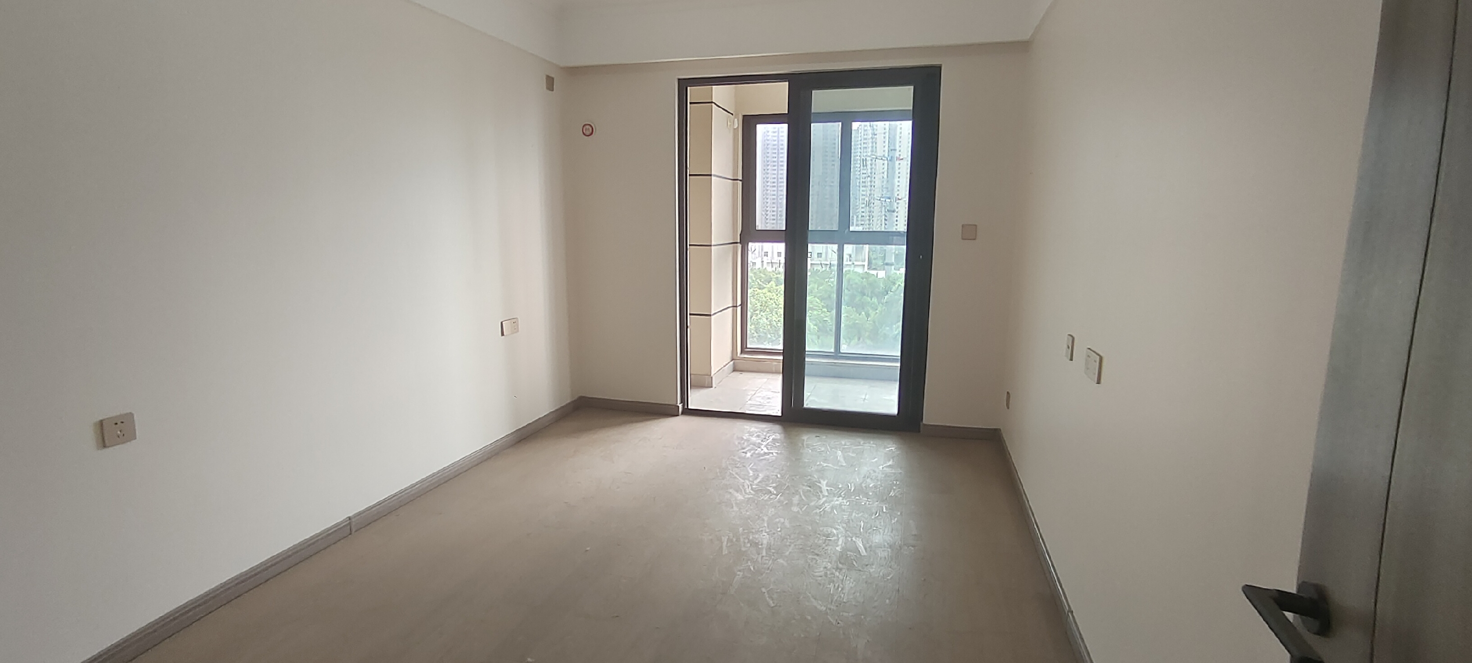 中创大都会 3室2厅2卫 122.7m&sup2;