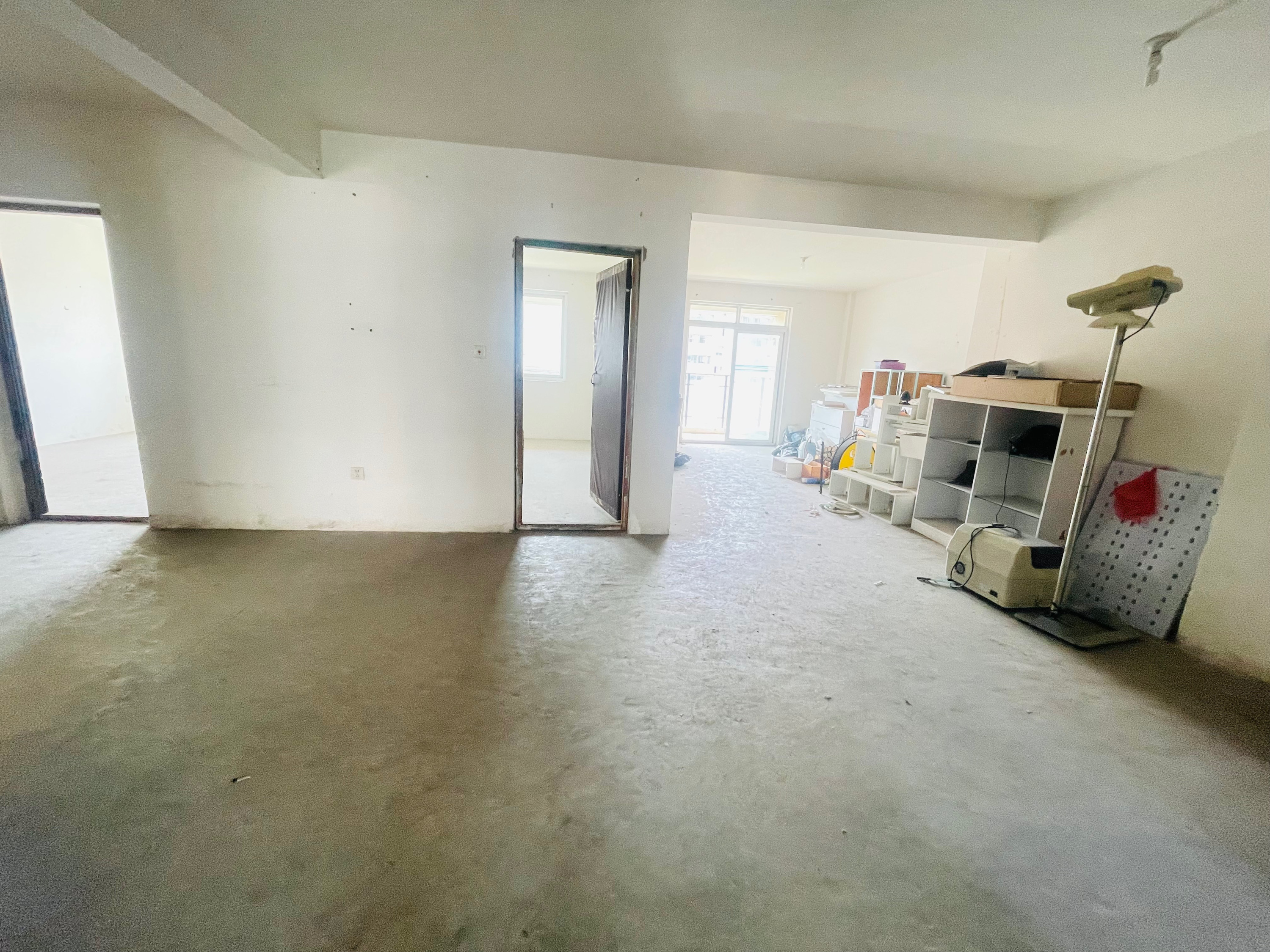 东晖花园 3室2厅2卫 147.14m&sup2;