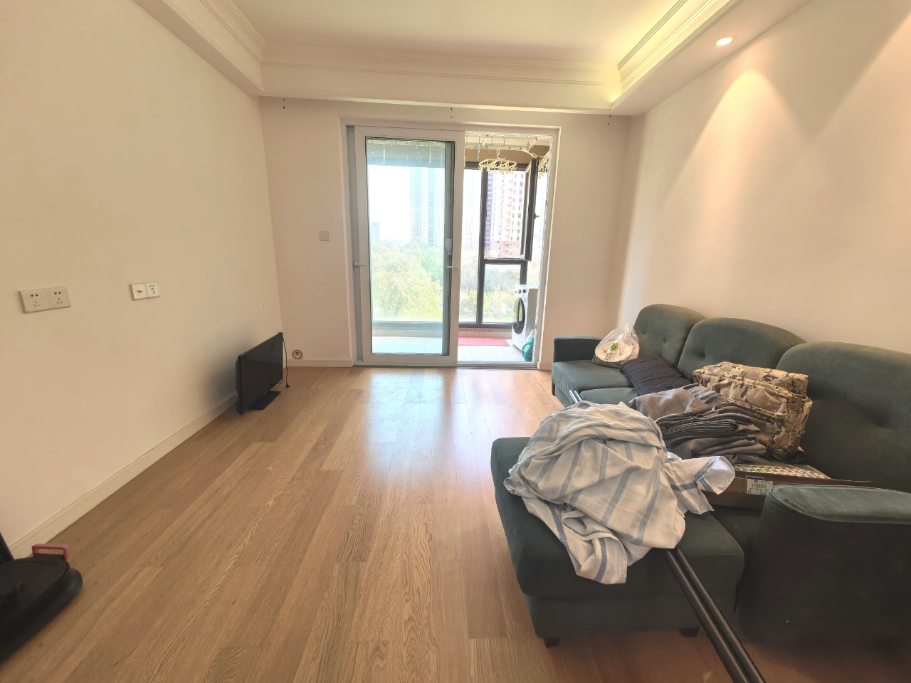 中海碧林湾 3室2厅1卫 97m&sup2;