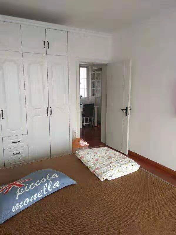 姚港路31号 3室1厅1卫 82.00m&sup2;
