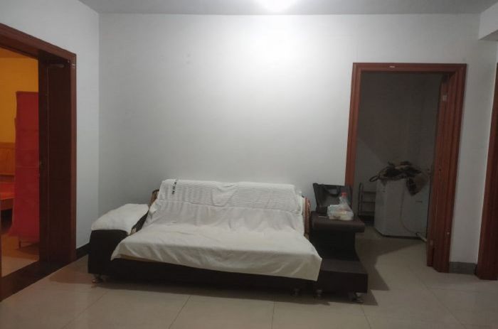 新胜花苑 5室2厅1卫 125m&sup2;