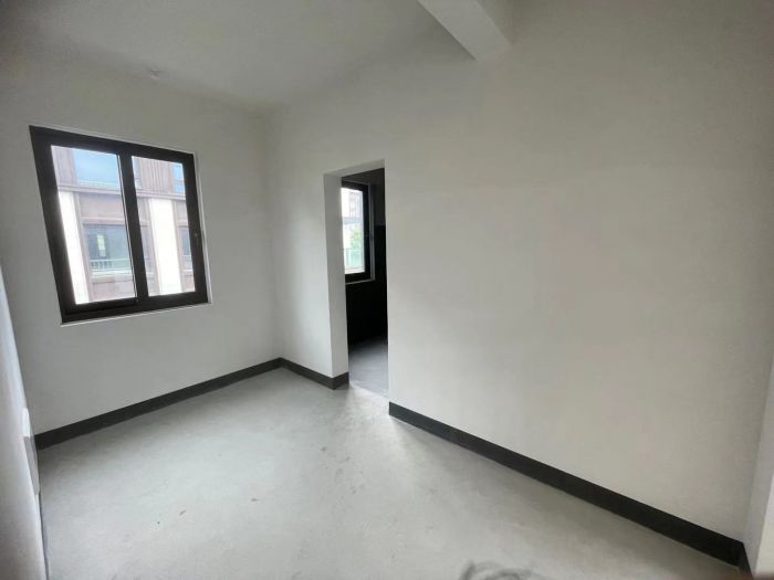 春风南岸西园 6室2厅4卫 139m&sup2;