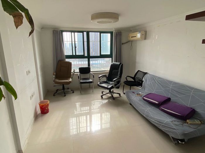 奥特莱斯 2室1厅1卫 42.8m&sup2;