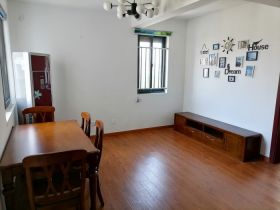陆洪小镇街区 3室1厅1卫 90m&sup2;