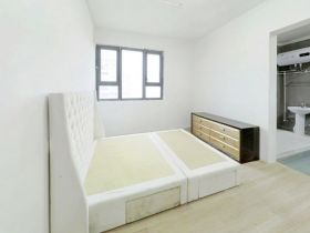 圆融广场公馆 3室2厅1卫 155m&sup2;