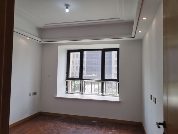 中南世纪花城三期 4室2厅2卫 140m&sup2;