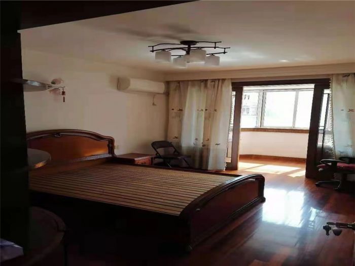 阳光花园 2室1厅1卫 90m&sup2;