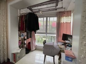 东晖花园 2室2厅1卫 90m&sup2;