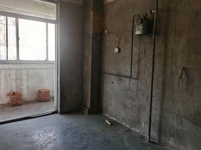 濠西园中北小区 3室2厅1卫 130m&sup2;