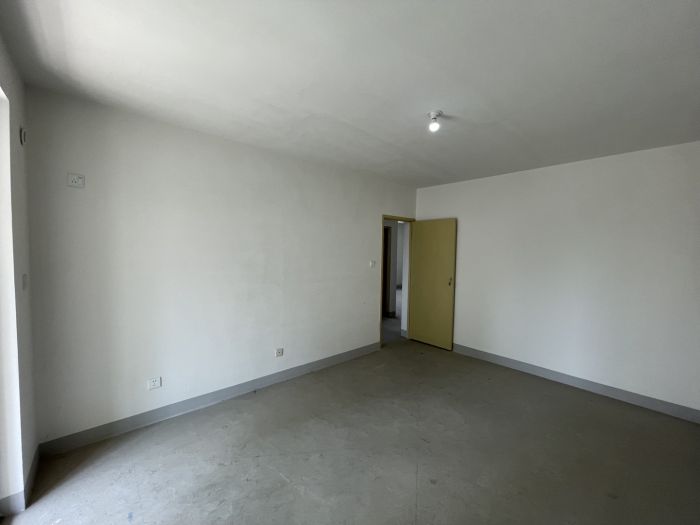 临江家园 2室2厅卫 101m&sup2;