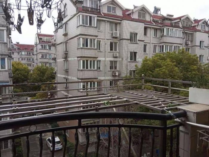 朝晖花园 3室1厅2卫 176.8m&sup2;