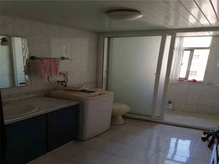 阳光花园 2室1厅1卫 90m&sup2;