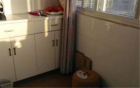 紫东花苑 3室1厅1卫 170m&sup2;