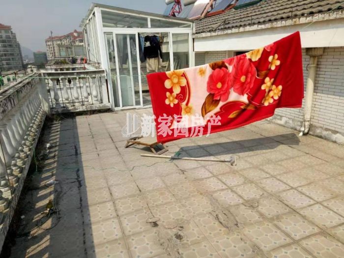 新星苑 5室1厅2卫 180m&sup2;