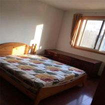 虹桥新苑 4室2厅2卫 168m&sup2;