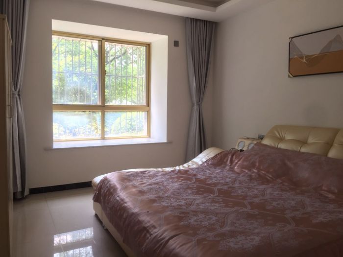 尚海湾 4室2厅2卫 173.00m&sup2;