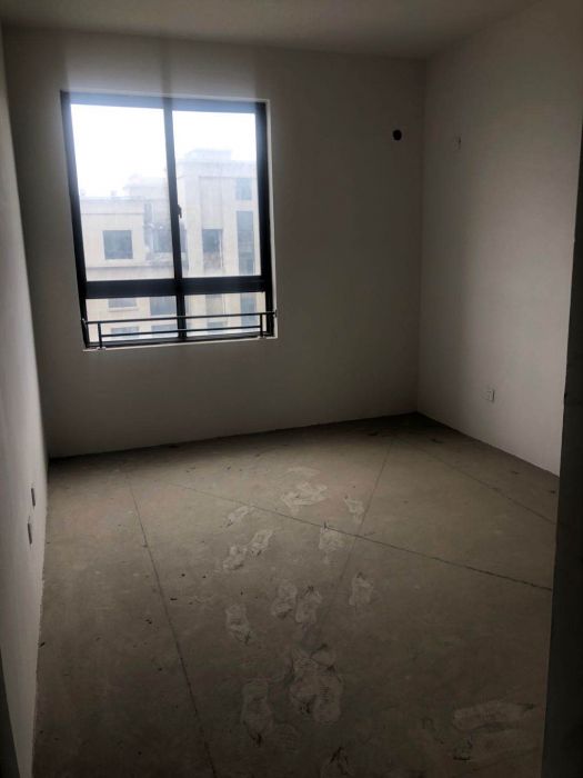 罗福宫 3室1厅1卫 96m²