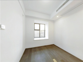 珑府 3室2厅2卫 120m&sup2;