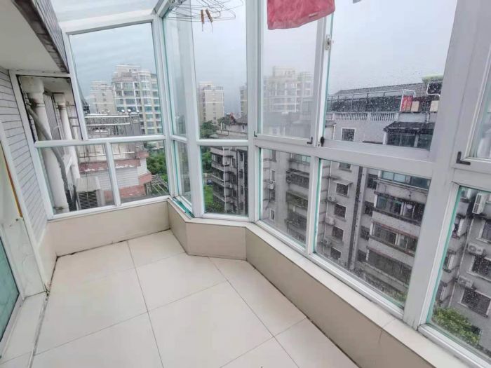 天都花苑 6室2厅2卫 225m&sup2;