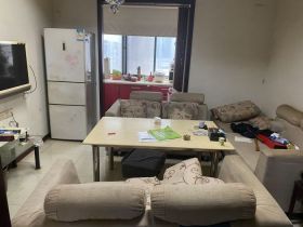 太阳鑫城 2室1厅1卫 79.68m²